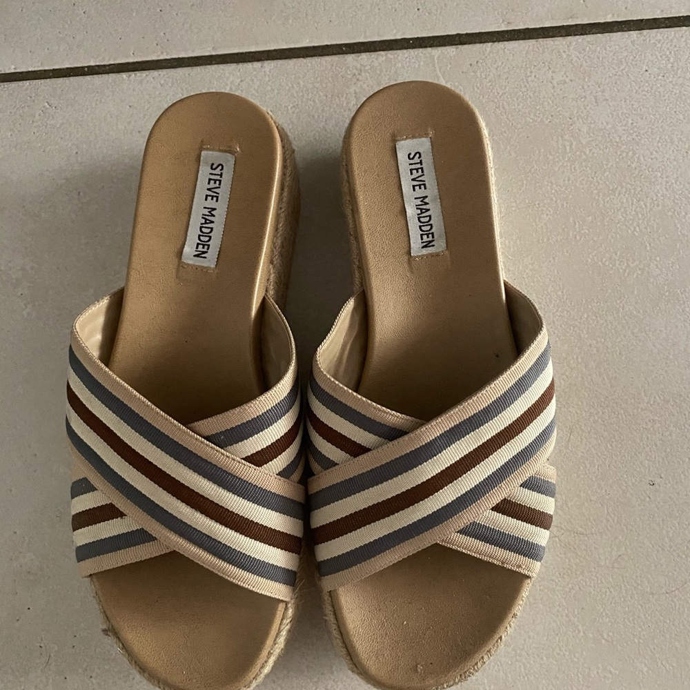 Steve Madden sandals size 9